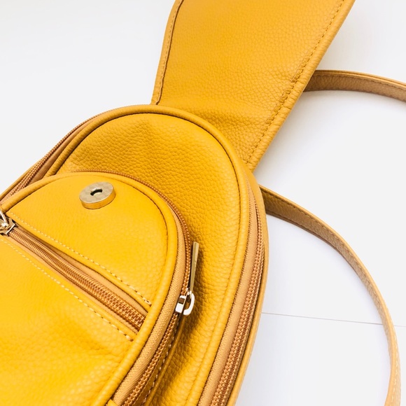 Mini Backpack - Picture 3 of 4